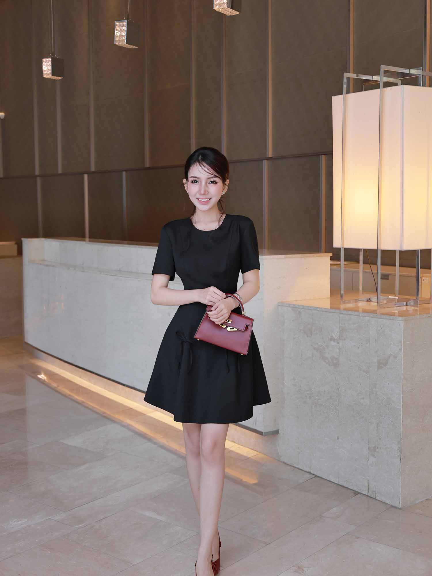 Đầm mini xoè phối dây nơ