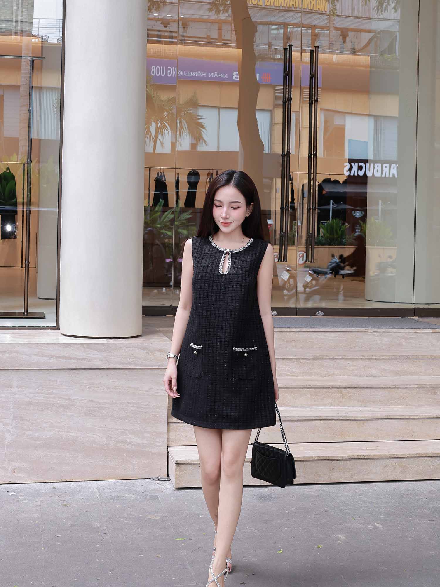 Đầm mini Tweed ngắn cổ giọt nước