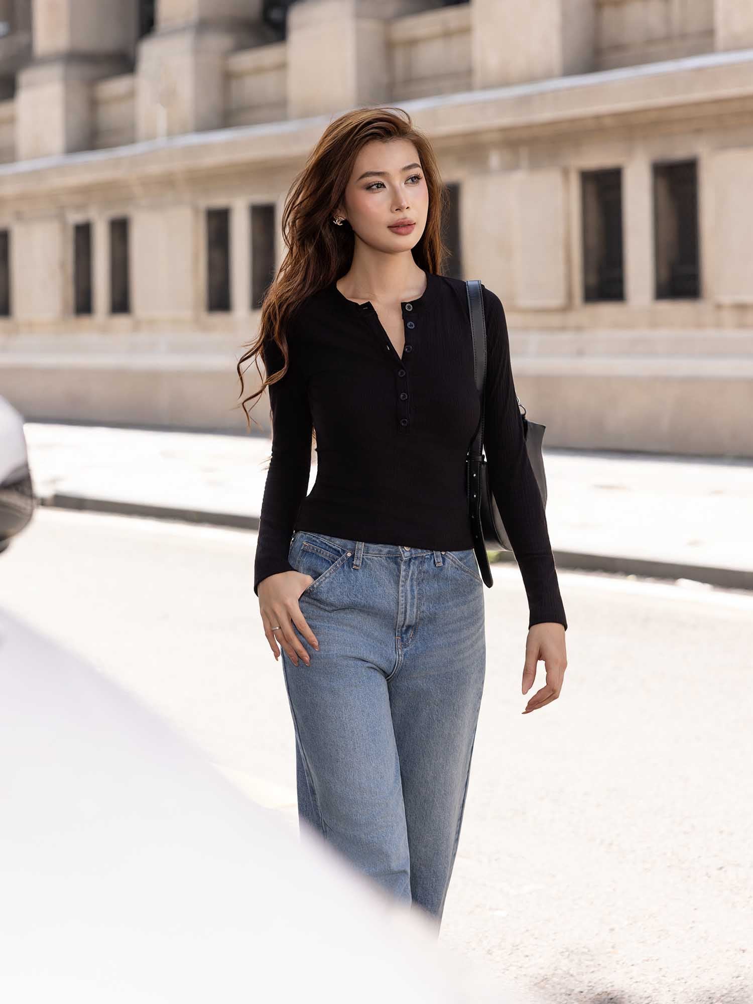 Áo thun tay dài cổ tròn gài nút