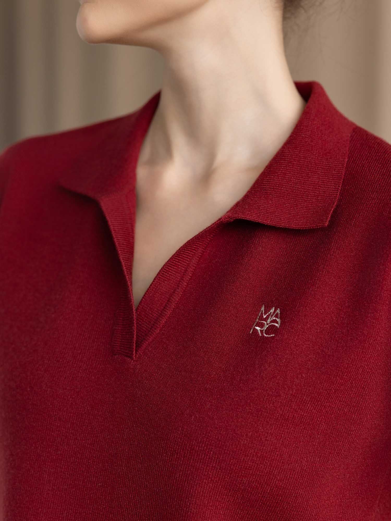  Áo cổ V dệt kim 