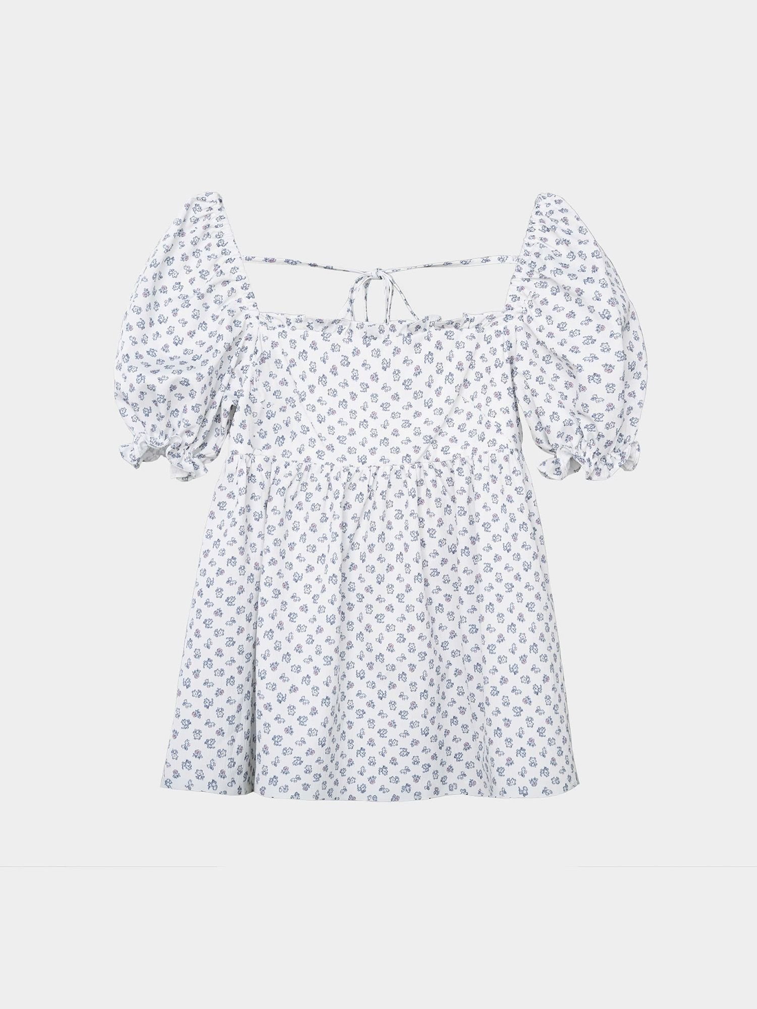  Áo kiểu babydoll họa tiết cổ vuông phối bèo tay phồng 