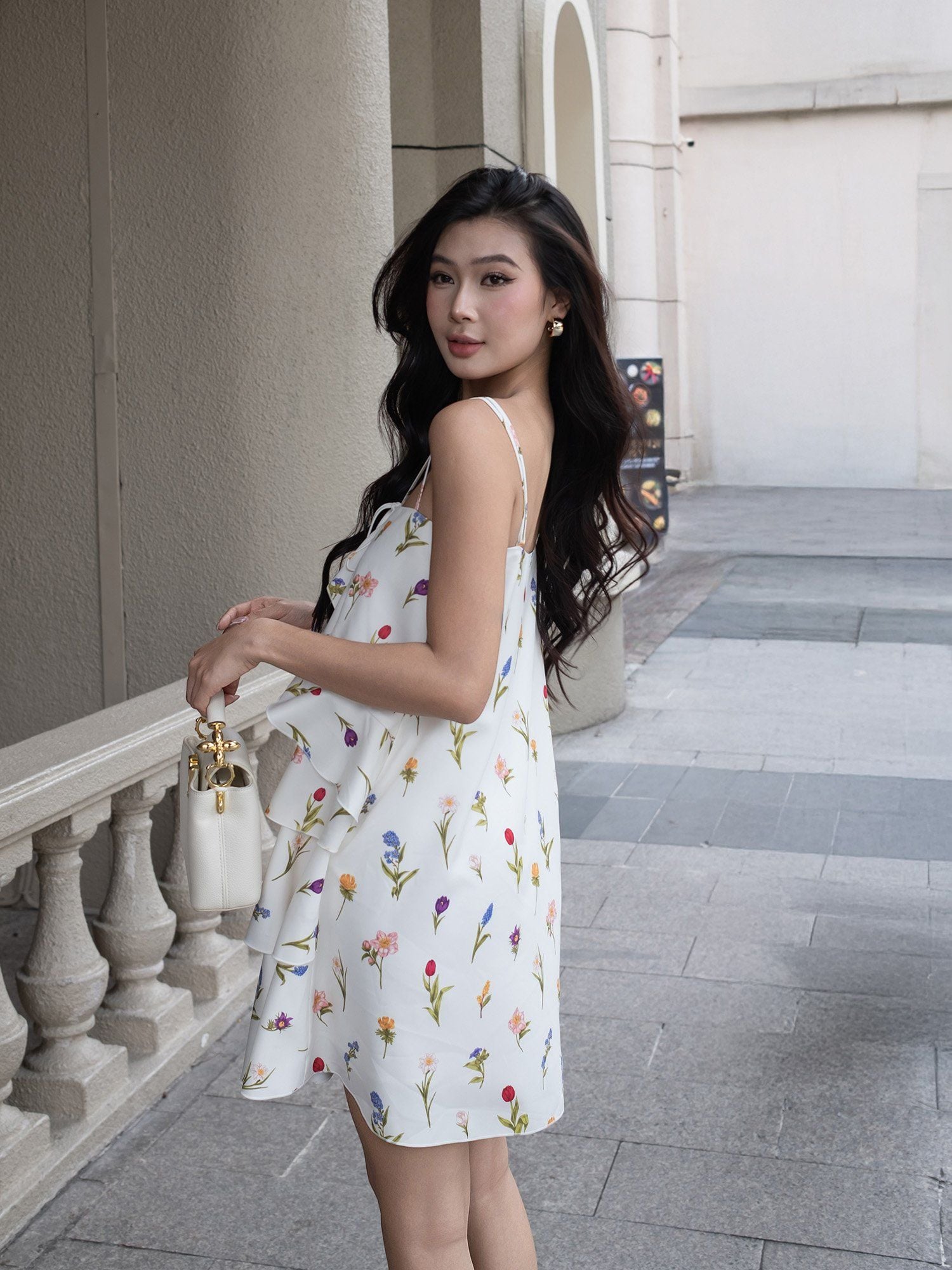  Đầm hoa họa tiết 4 tầng 