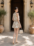  Đầm mini lụa in hoa cổ yếm 