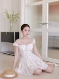  Đầm mini tơ thêu hoa dáng xòe 