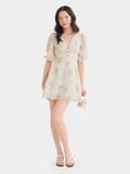  Đầm mini tơ thêu hoa tay lỡ cổ V phối ren 