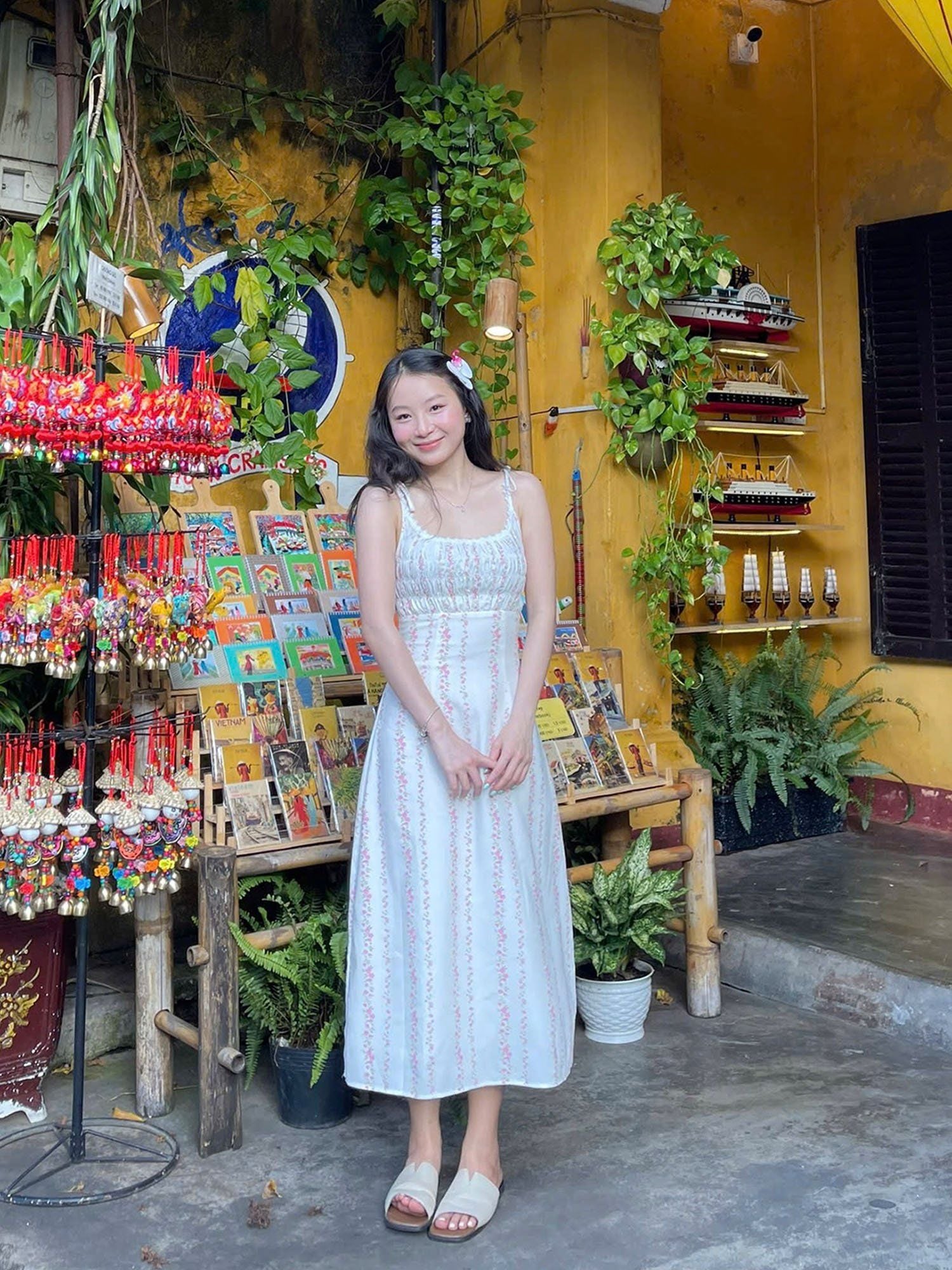  Đầm midi smocking ngực viền ren dây chuông 