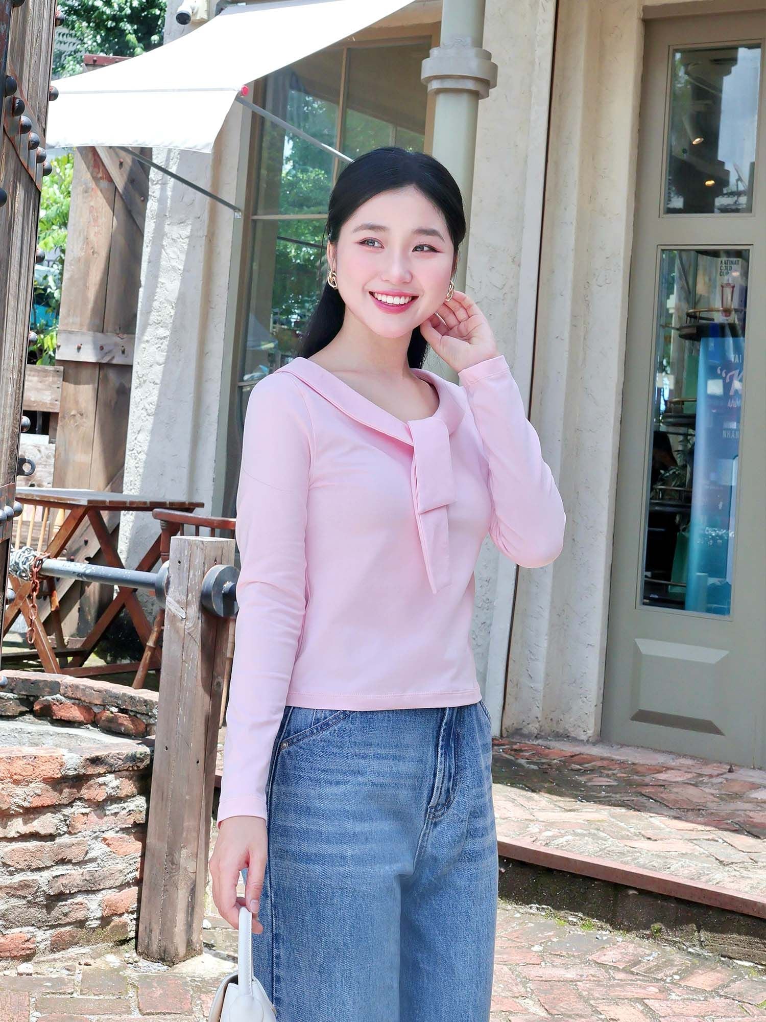  Áo thun lá cổ liền nơ 