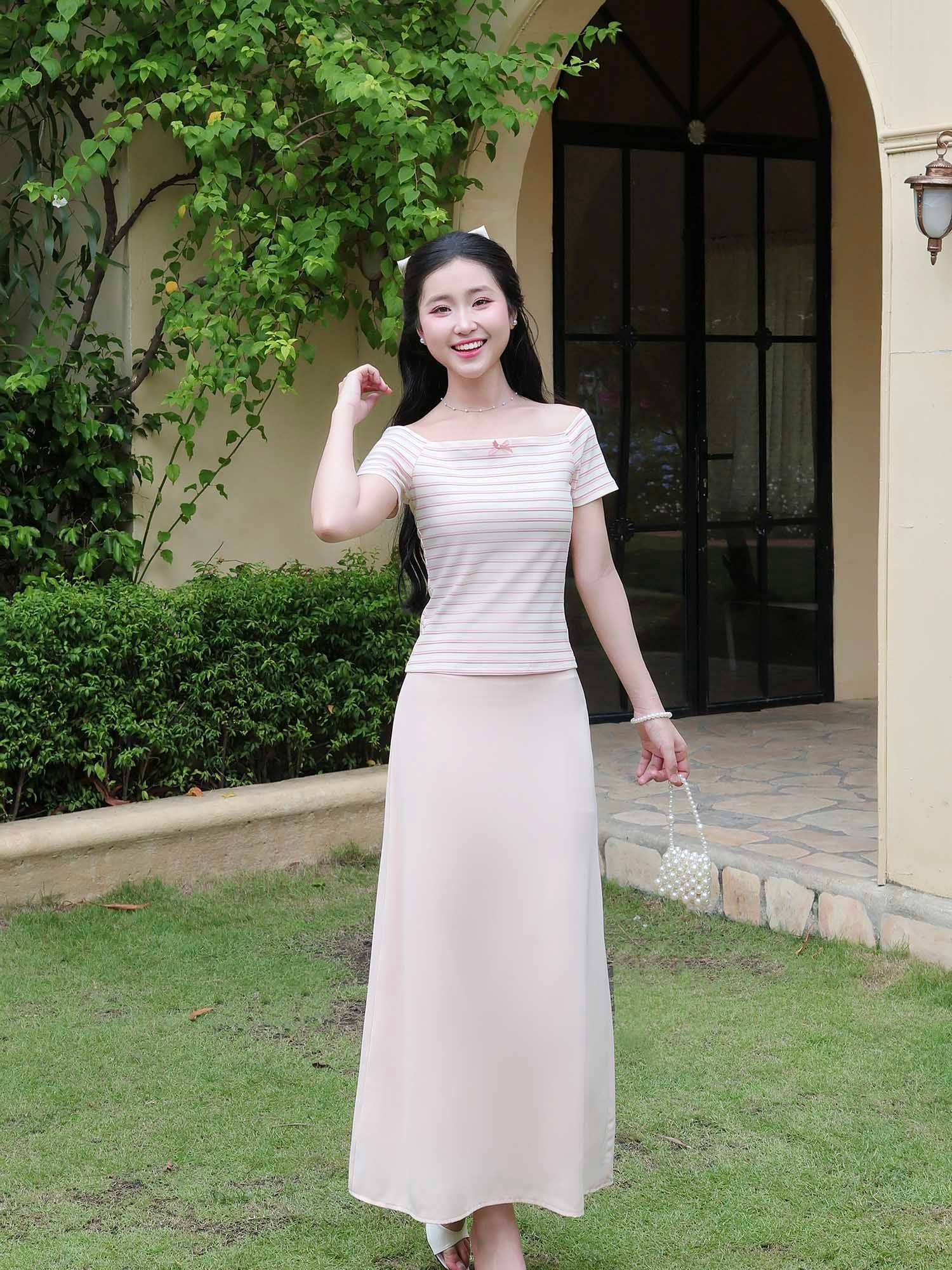  Áo thun sọc bẹt vai 