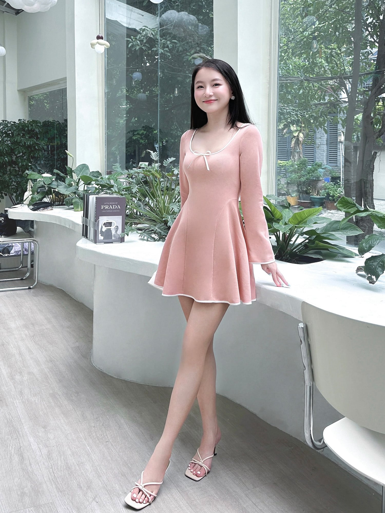 Đầm Mini Thun Tay Dài Đính Nơ - Marc