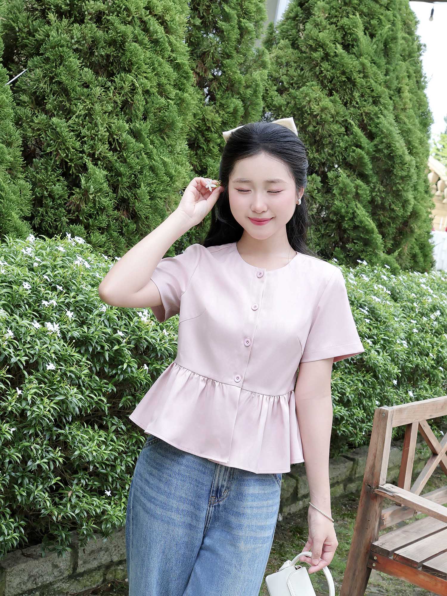 Áo cổ tròn nhún eo cơ bản