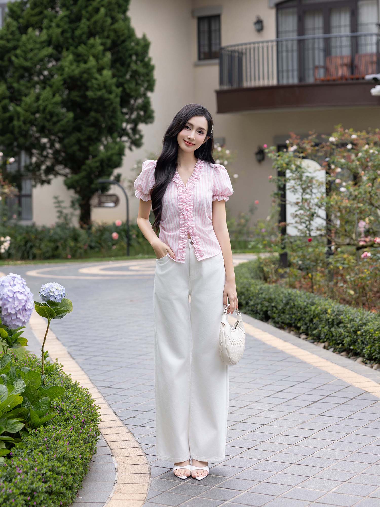 Áo sọc tay phồng phối bèo viền cổ