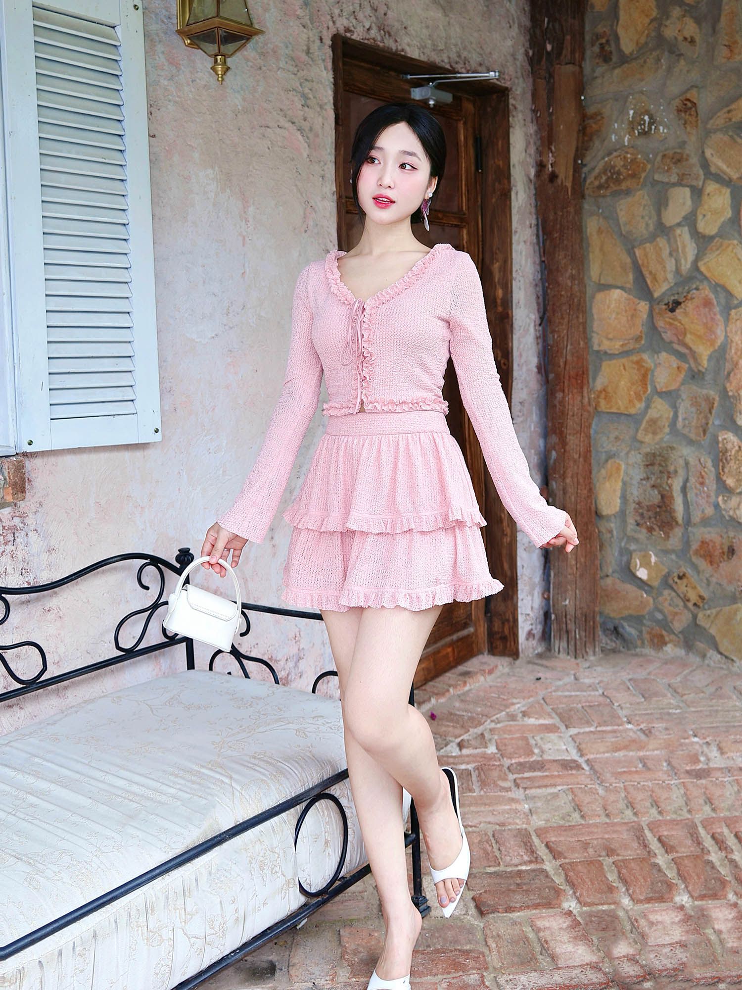  Áo khoác ren thun phối bèo đính nơ 