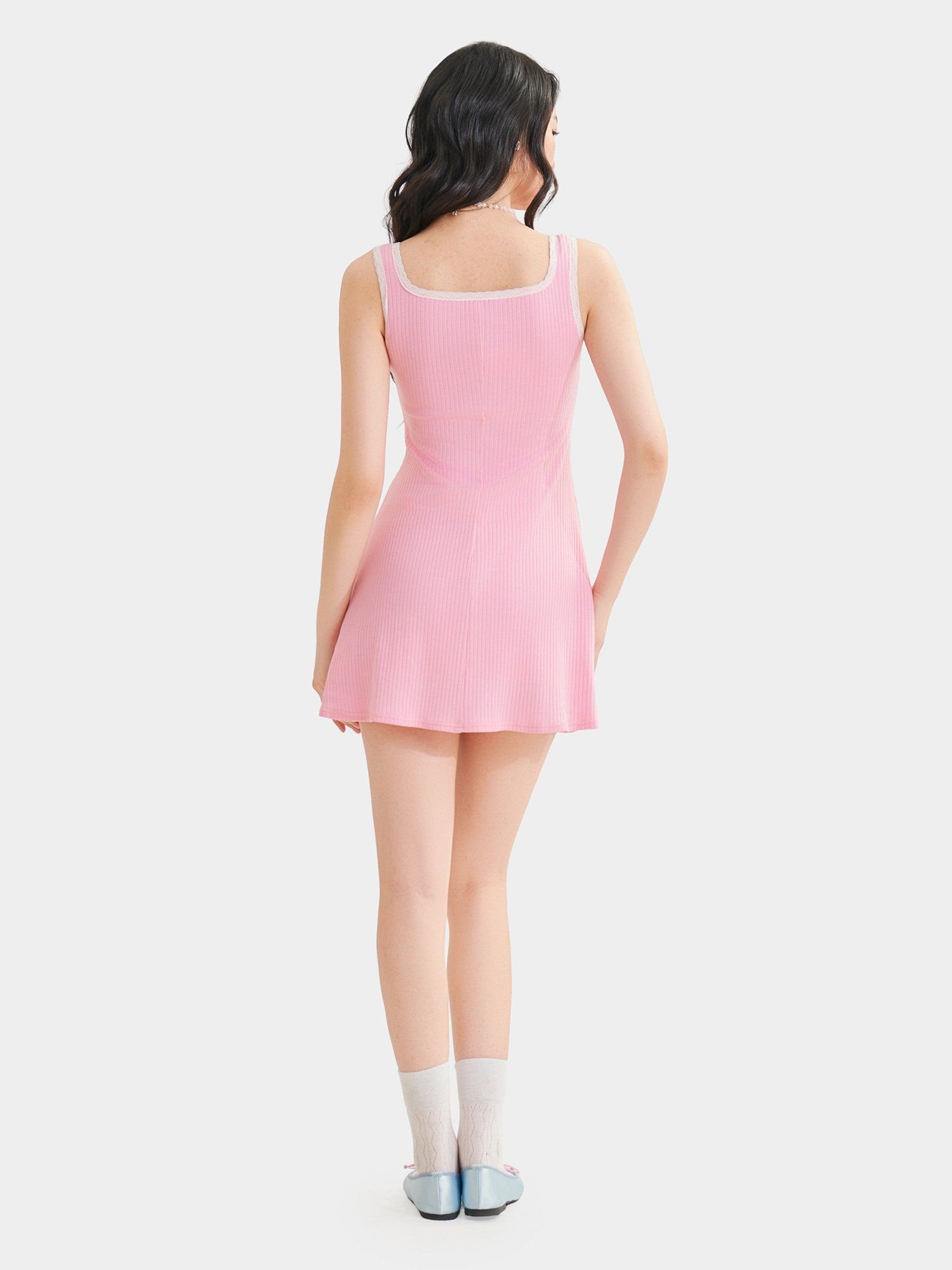  Đầm thun mini form A sát nách cài nút 