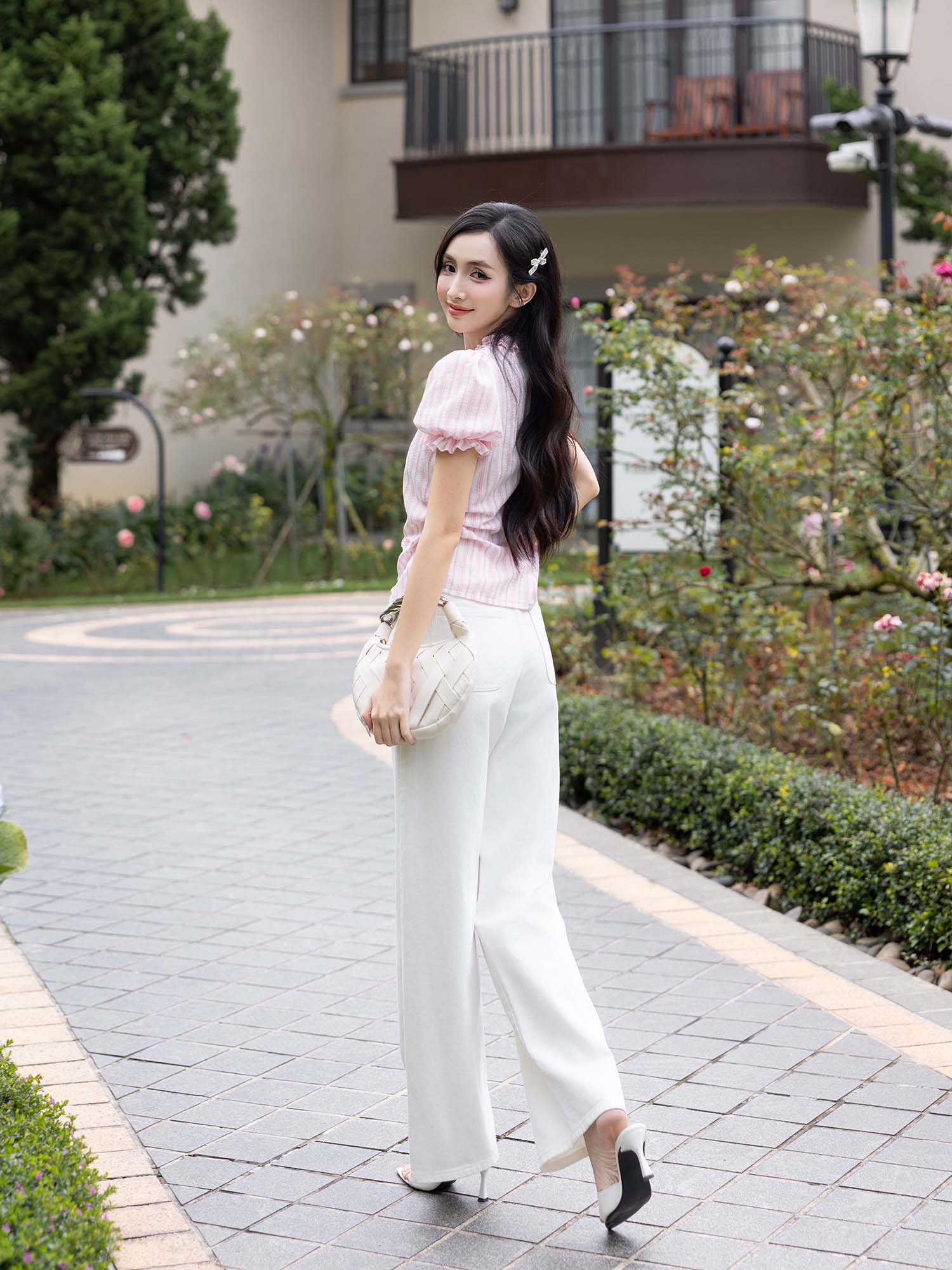 Áo sọc tay phồng phối bèo viền cổ