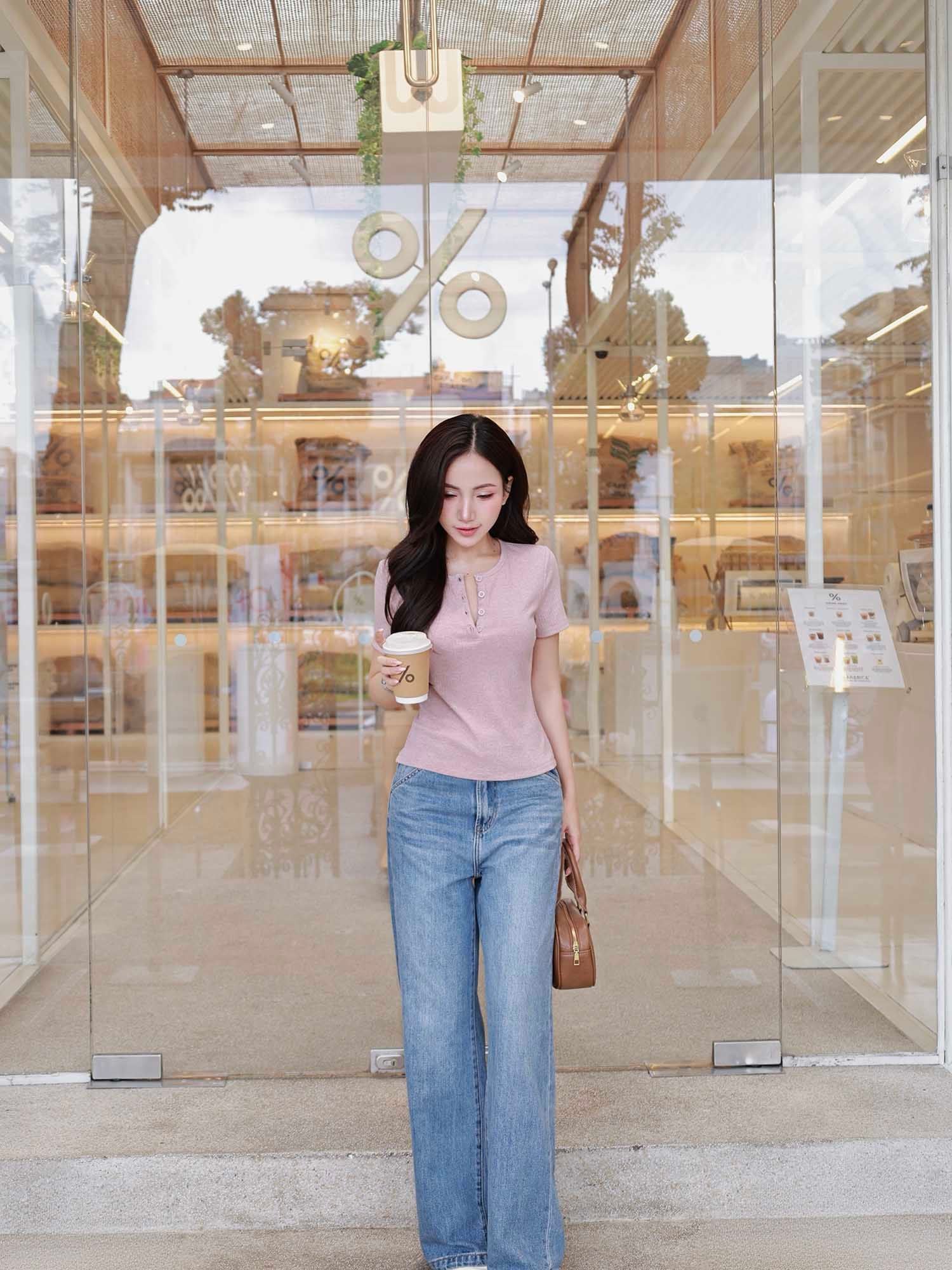  Áo thun cổ tròn gài nút 