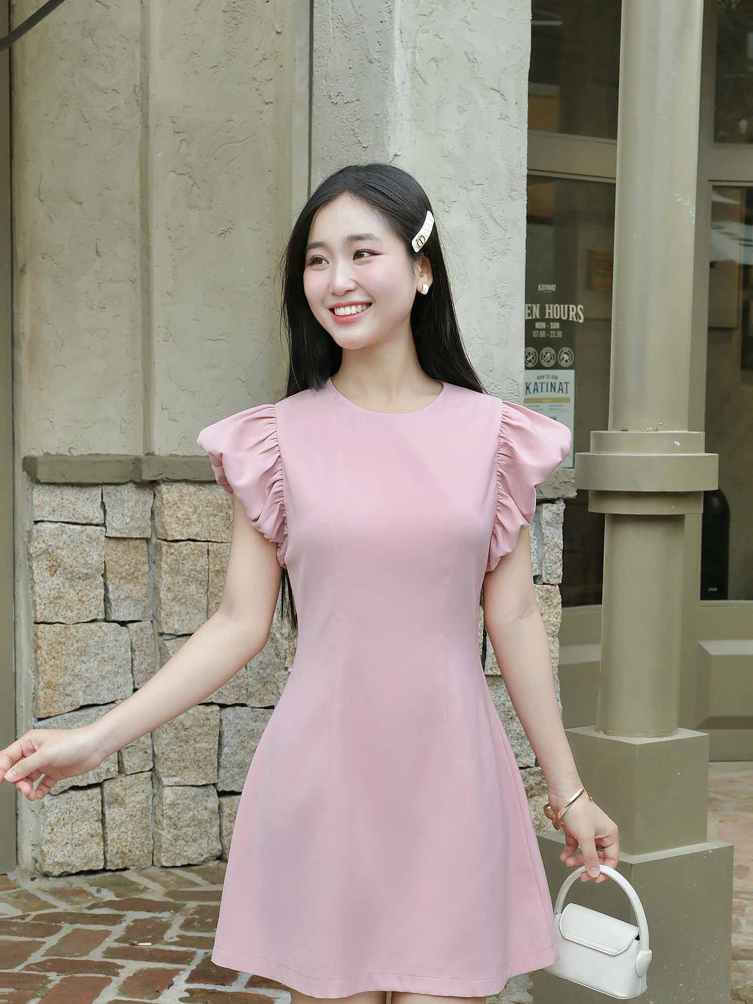 Đầm cơ bản tay phồng