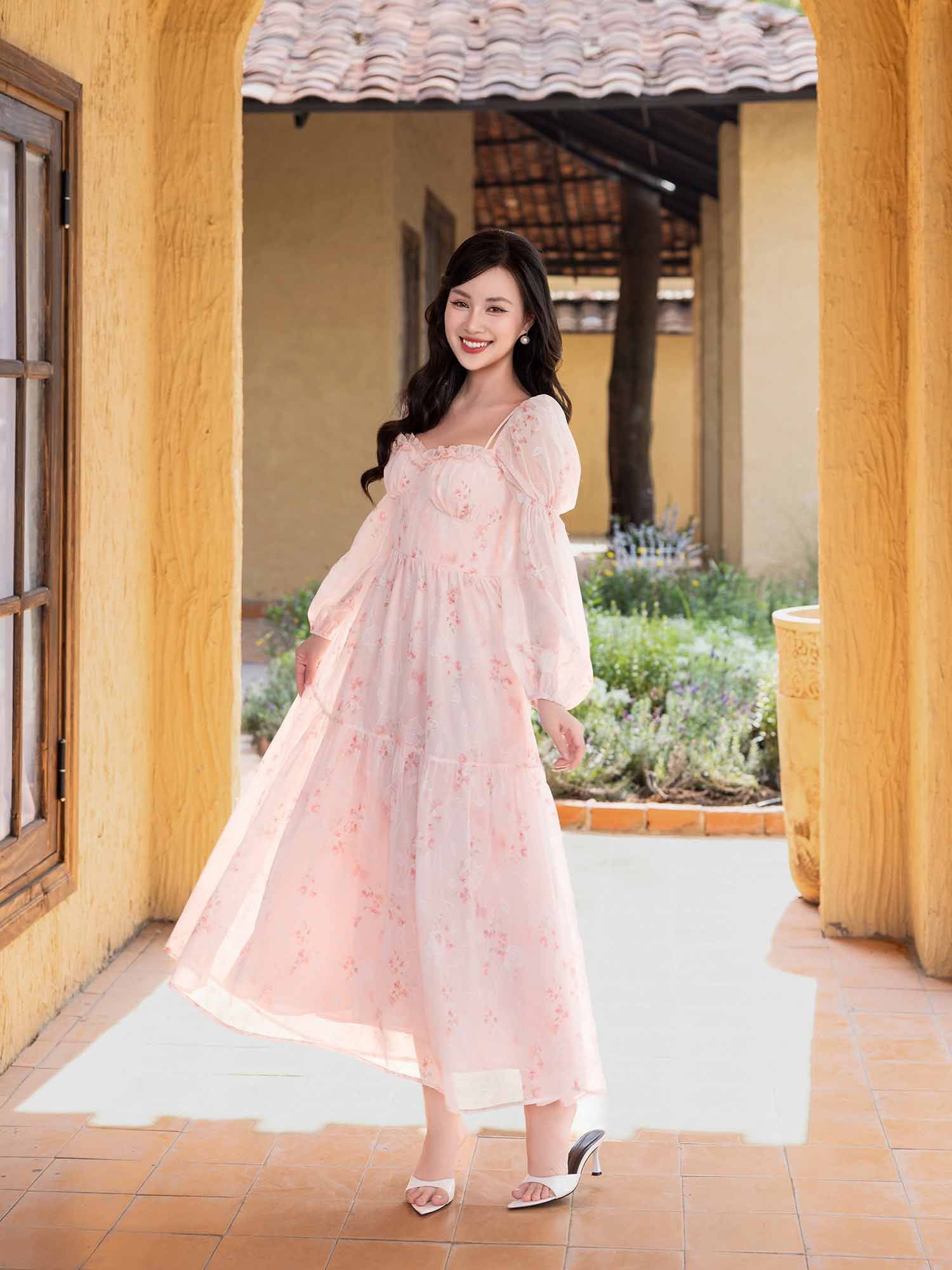  Đầm midi voan hoa tay phồng dài 