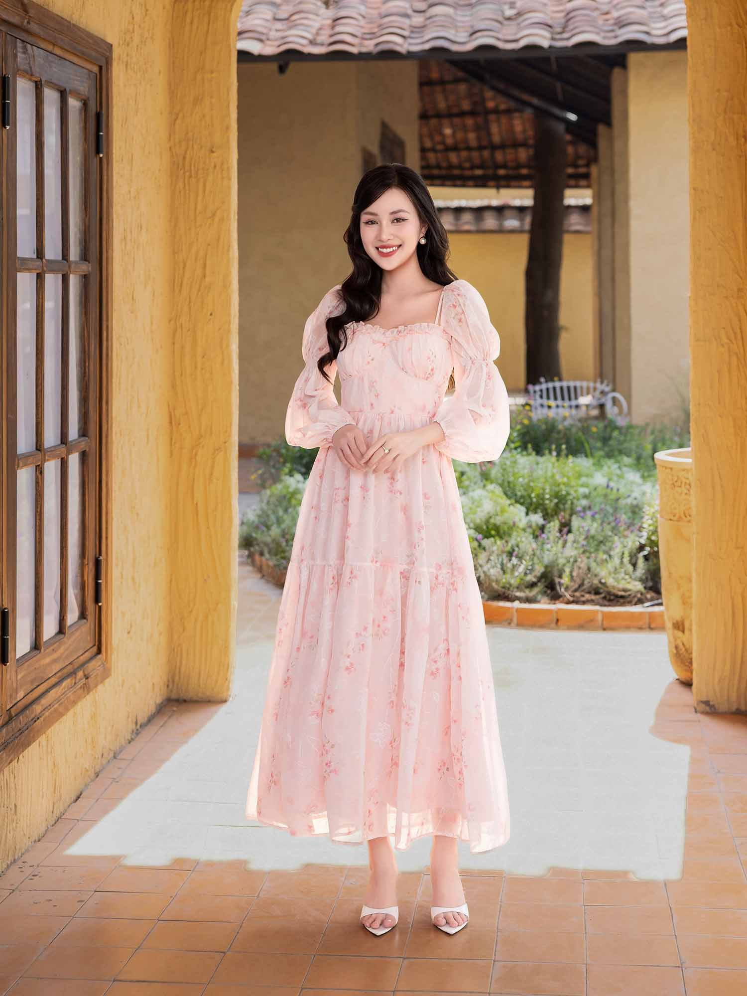  Đầm midi voan hoa tay phồng dài 