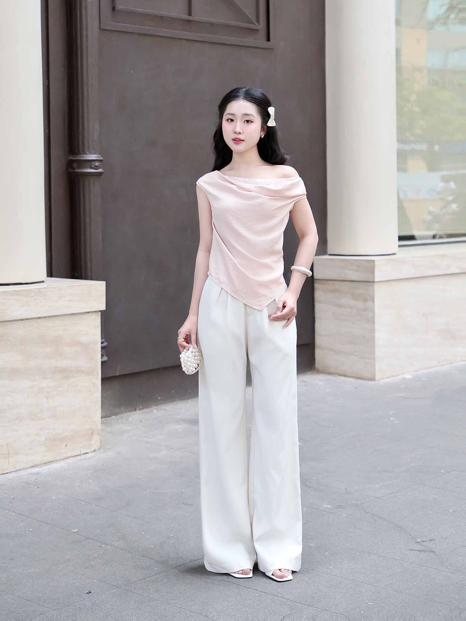 Áo lệch vai cổ đổ phối ren