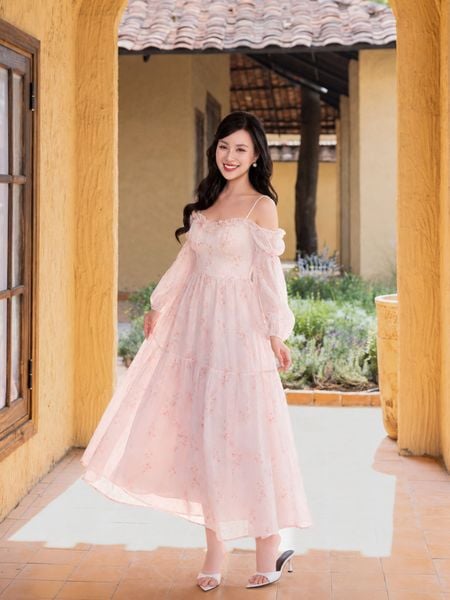  Đầm midi voan hoa tay phồng dài 