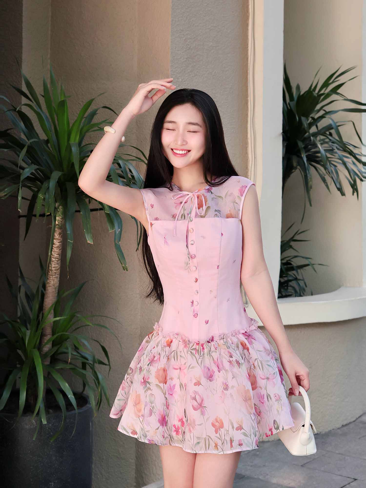 Đầm mini hạ eo voan hoa