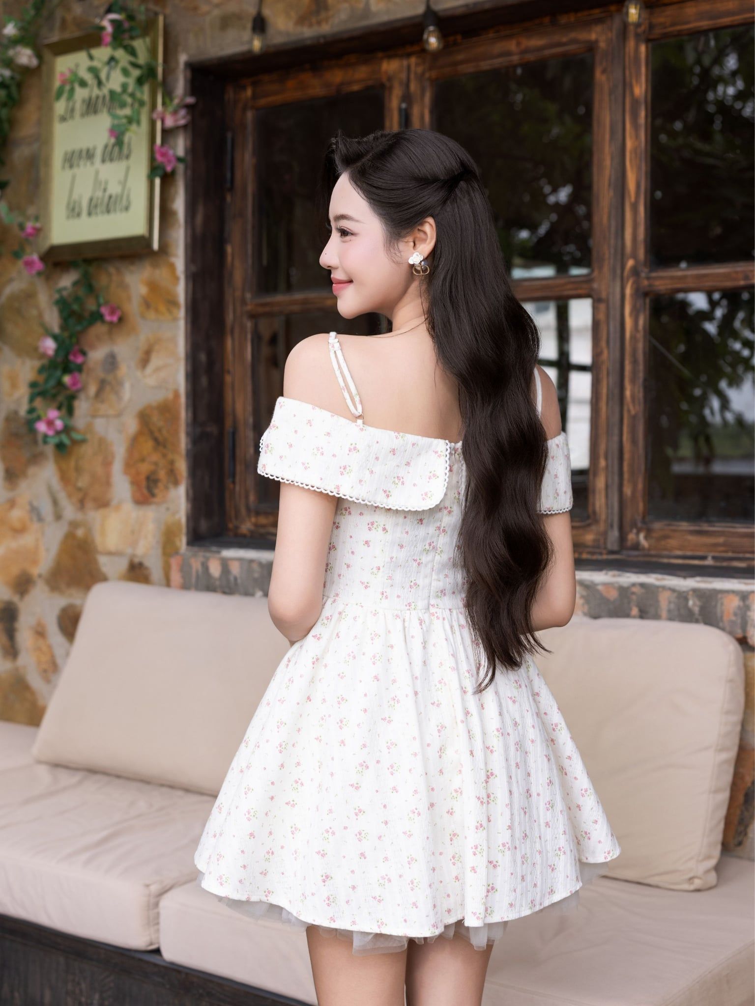  Đầm mini 2 dây trễ vai tùng xòe phối lưới 
