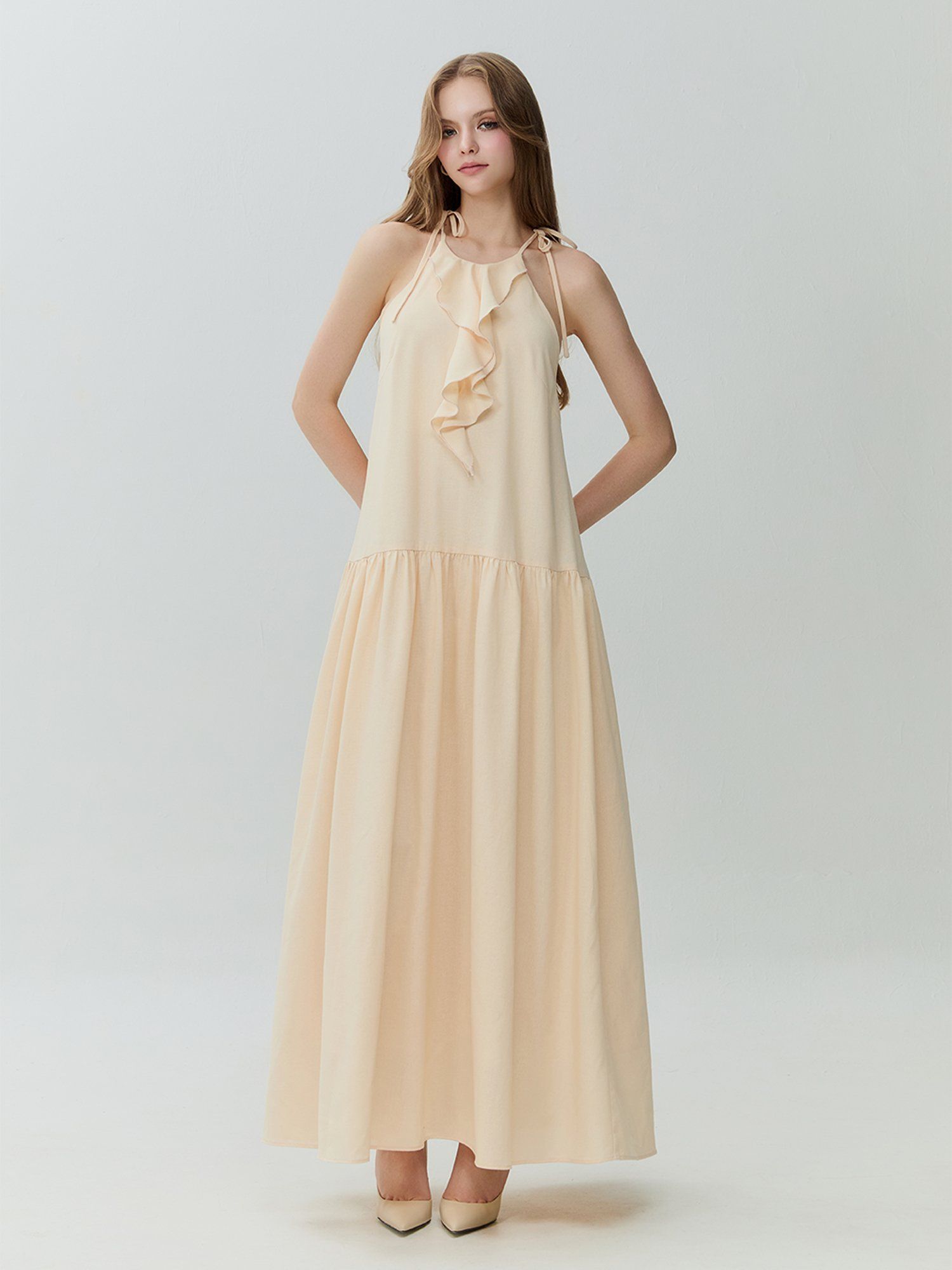  Đầm maxi cổ yếm phối bèo nhún tùng 