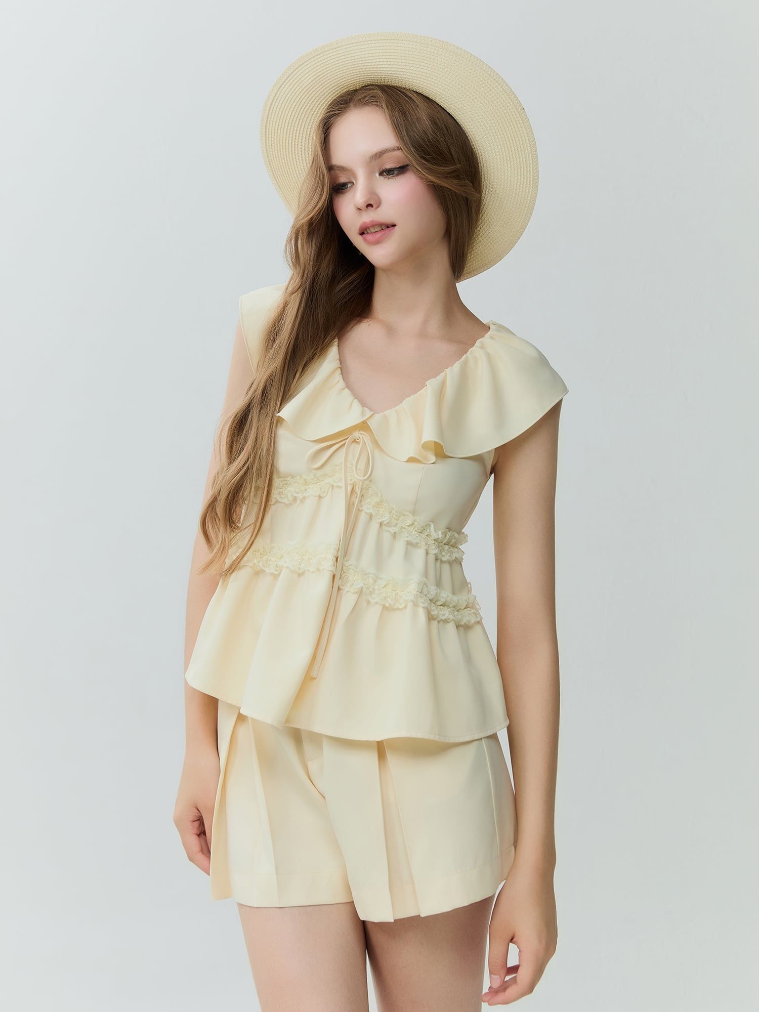  Quần short xếp ly hộp thân trước 