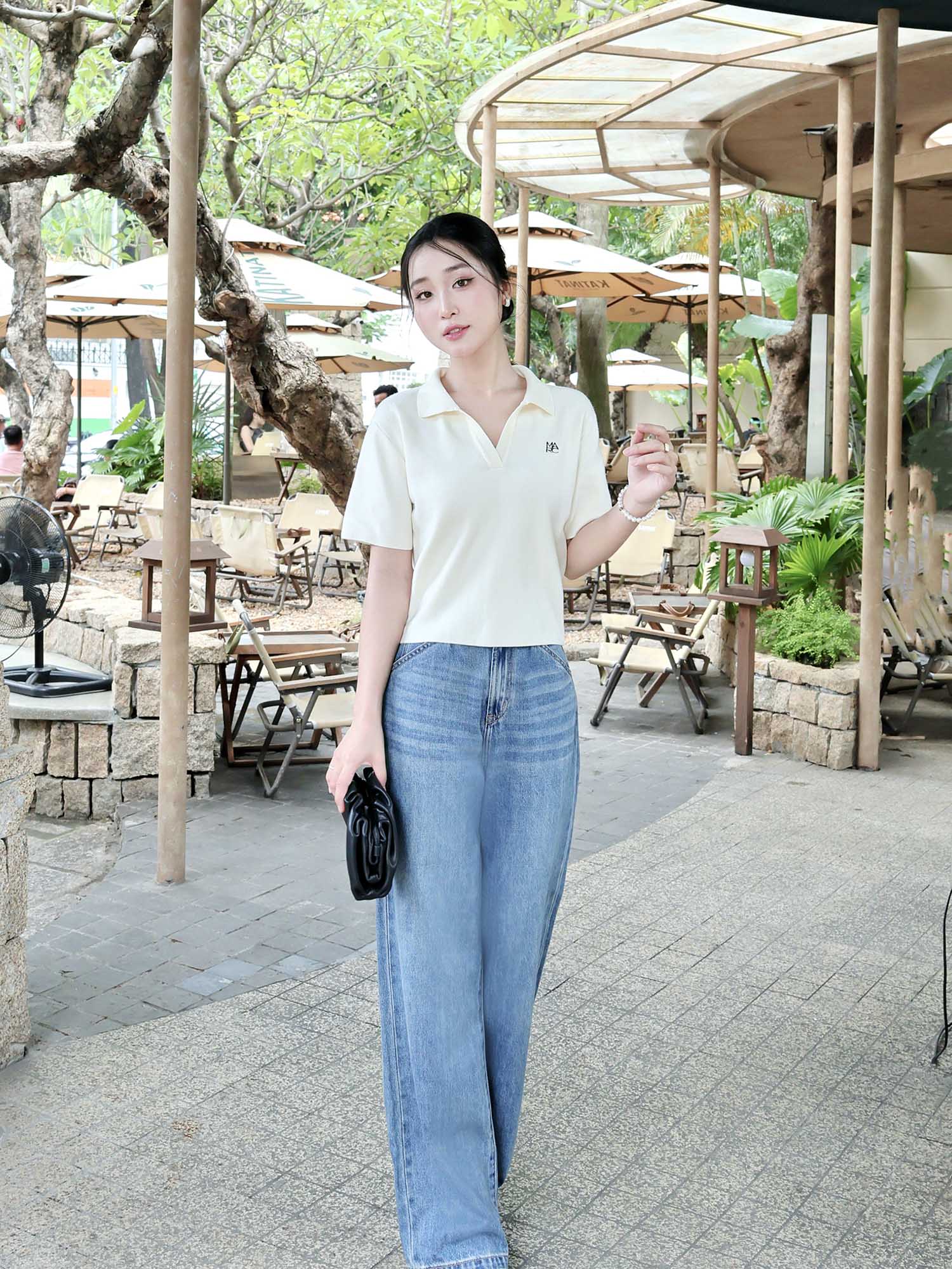 Áo cổ V dệt kim