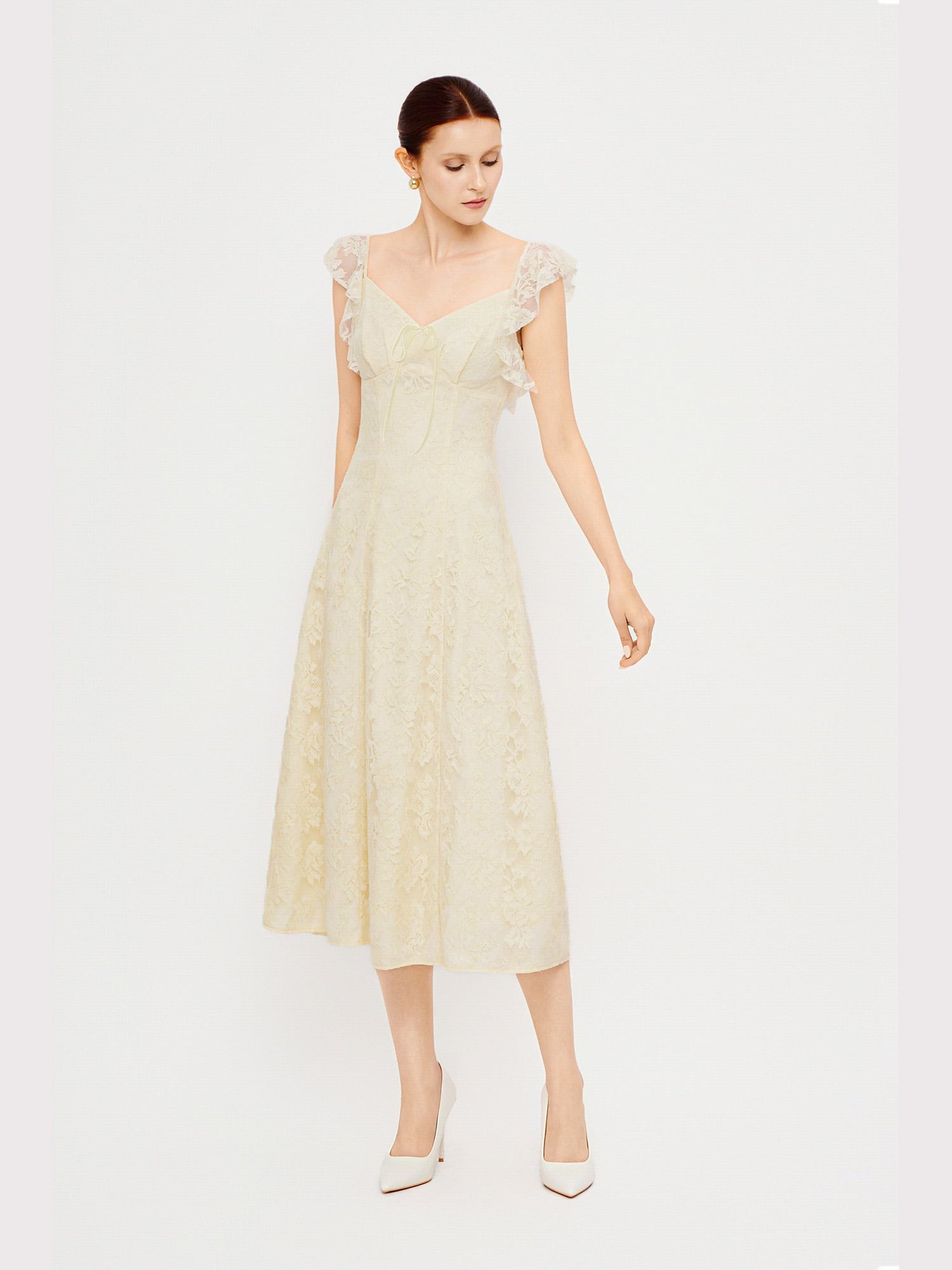 Đầm midi ren đính nơ ngực