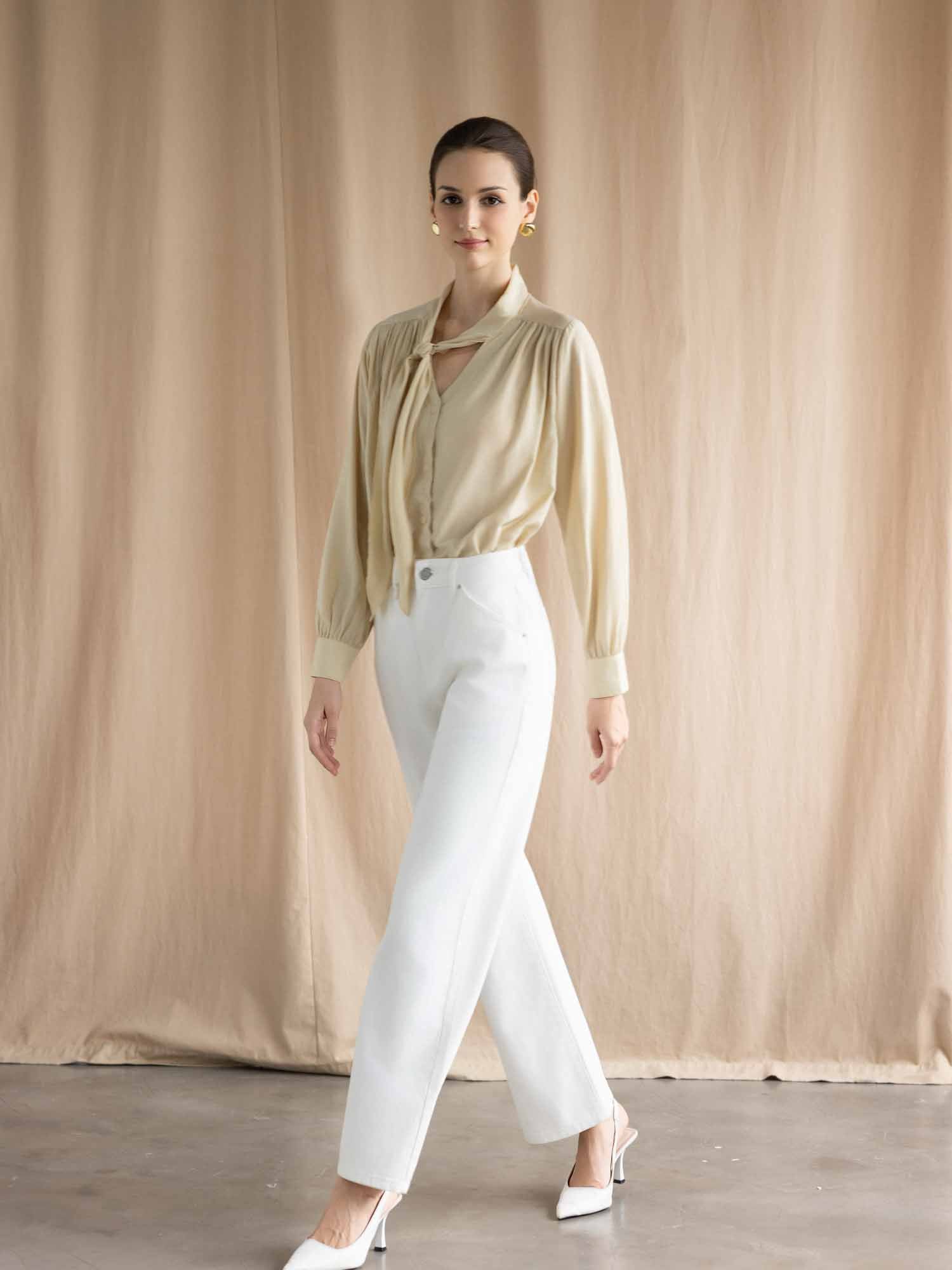 Áo sơ mi cổ tim thắt nơ