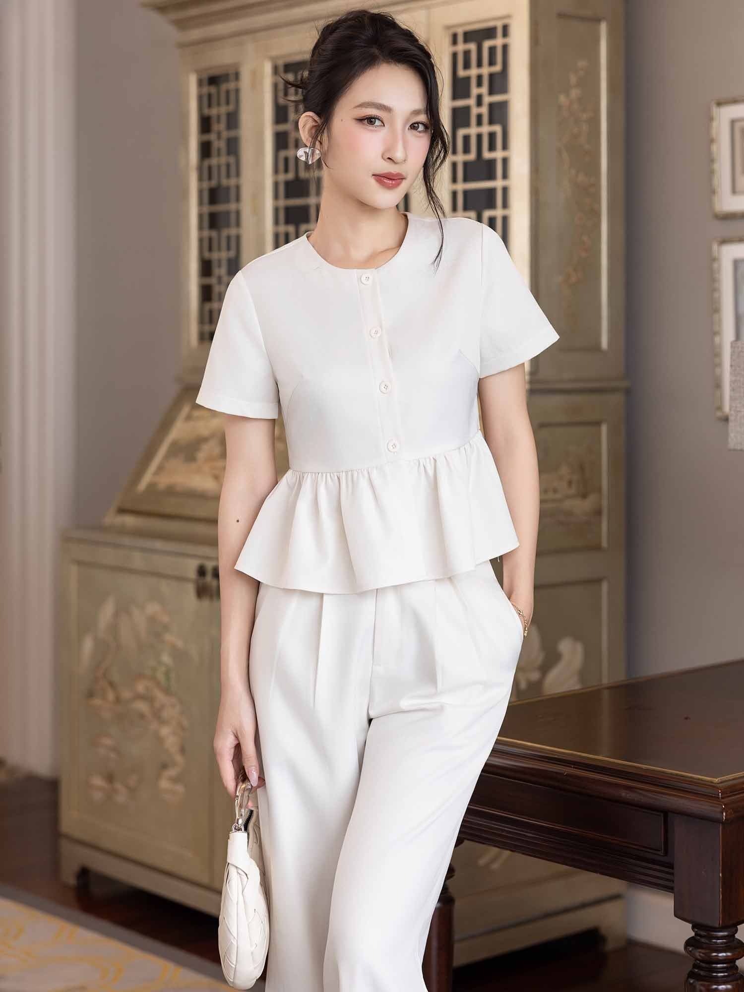  Áo cổ tròn nhún eo cơ bản 