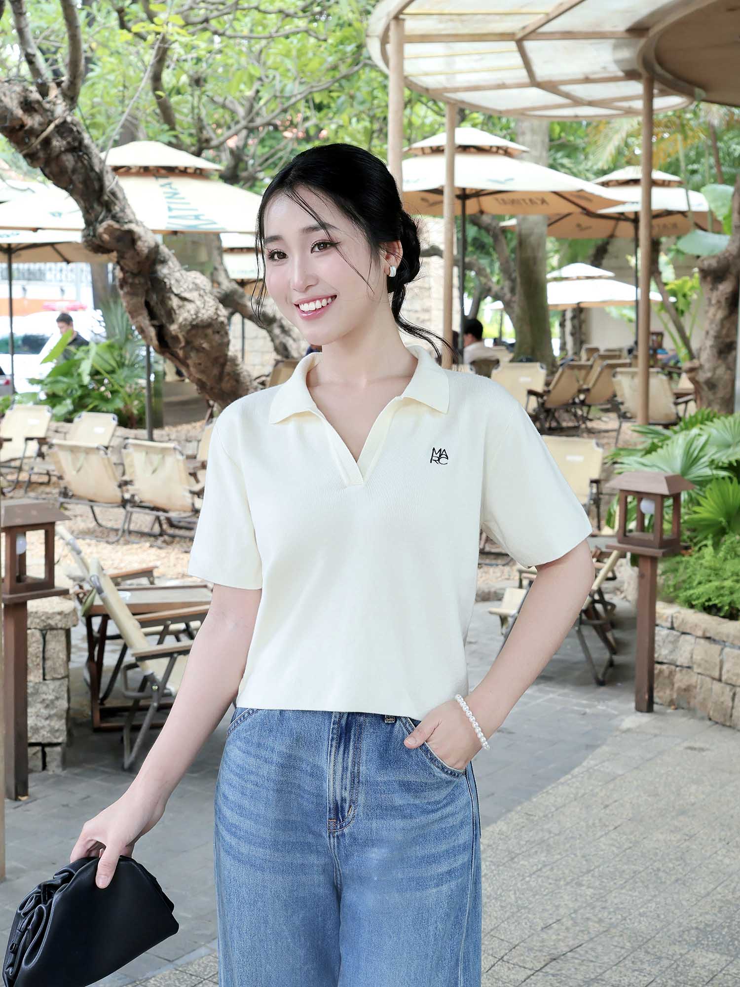 Áo cổ V dệt kim