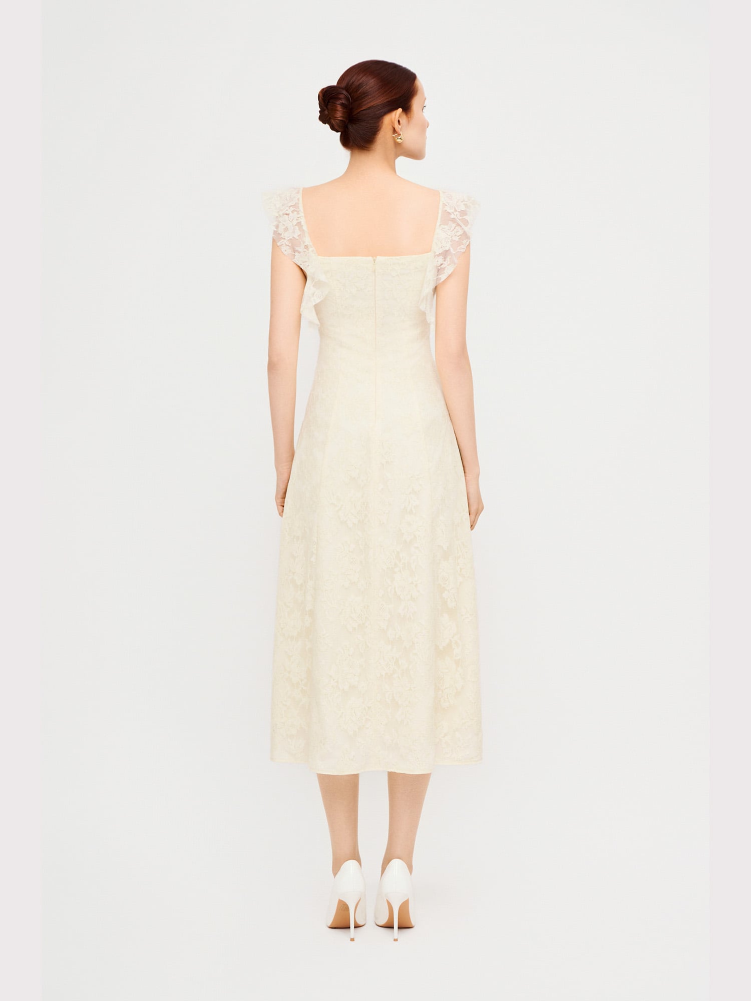 Đầm midi ren đính nơ ngực