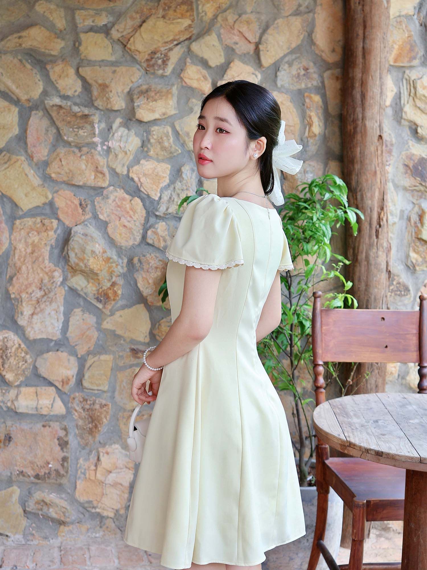  Đầm mini tay cánh tiên phối ren ngực đính nơ 