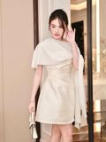  Đầm mini Tapta cúp ngực phối khăn lụa 