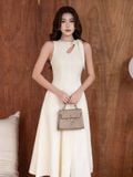  Đầm midi sát nách khoét cổ phối nơ 