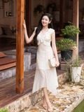  Đầm midi tơ chấm bi cổ V bèo 