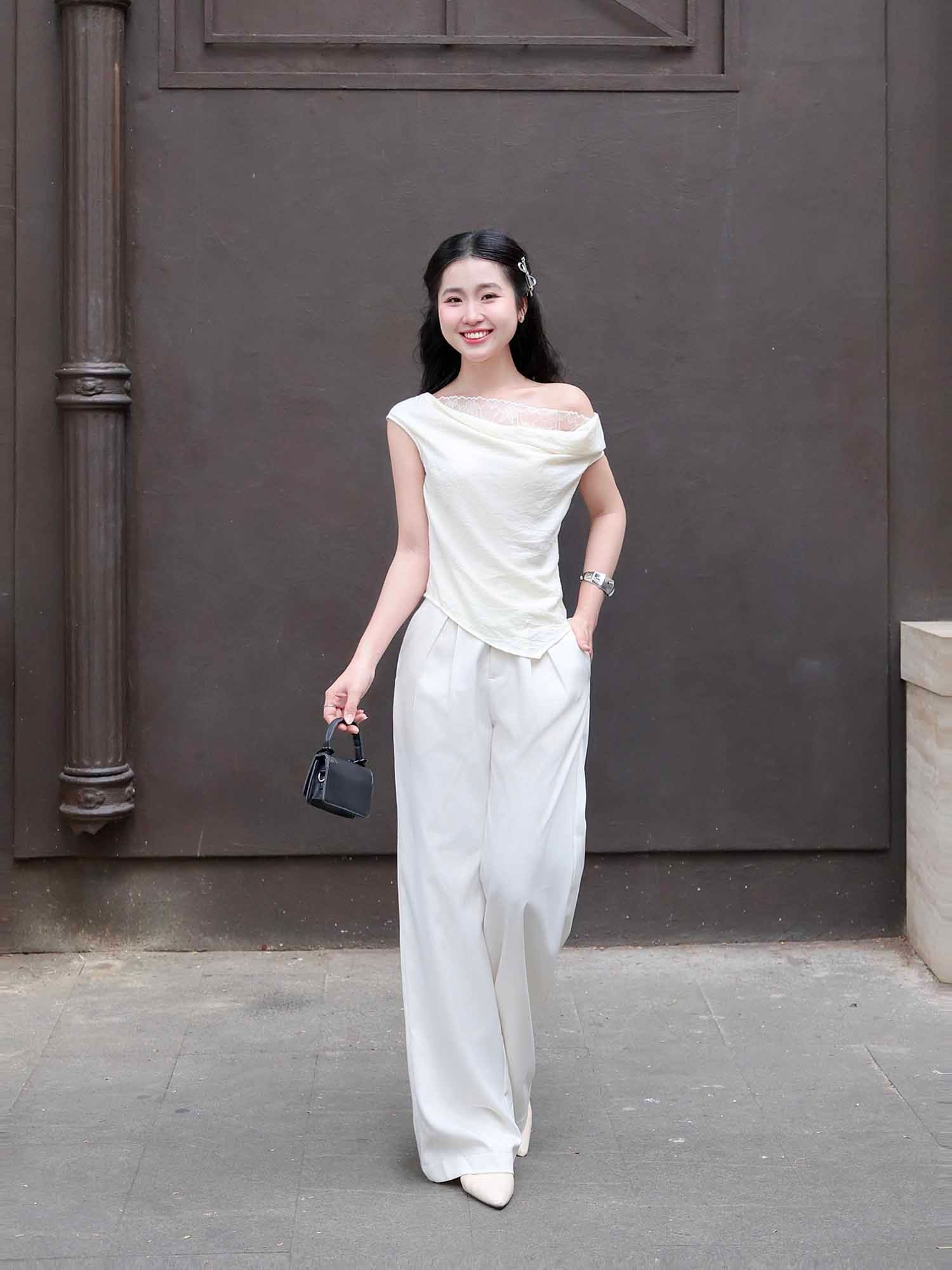  Áo lệch vai cổ đổ phối ren 