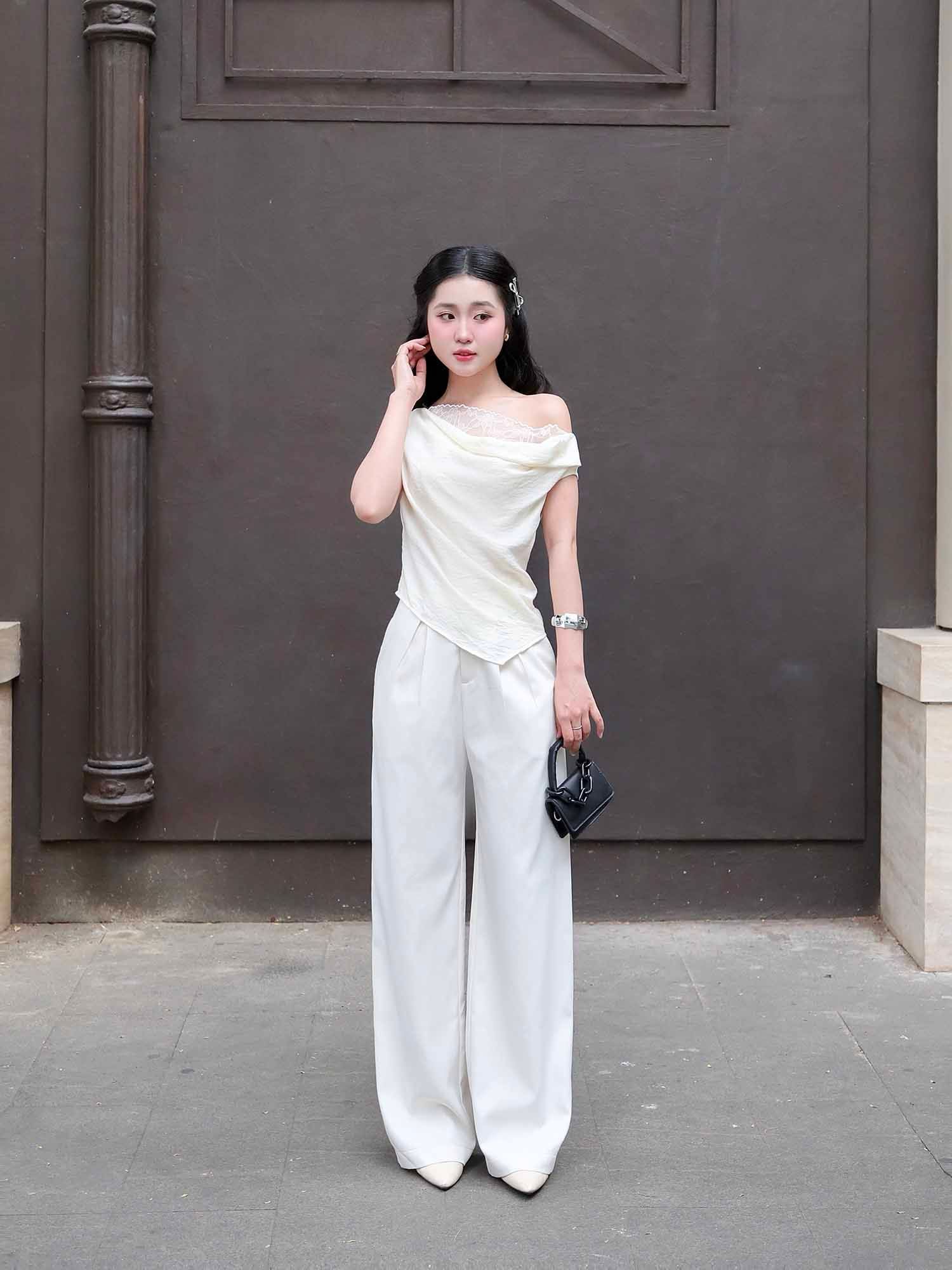  Áo lệch vai cổ đổ phối ren 