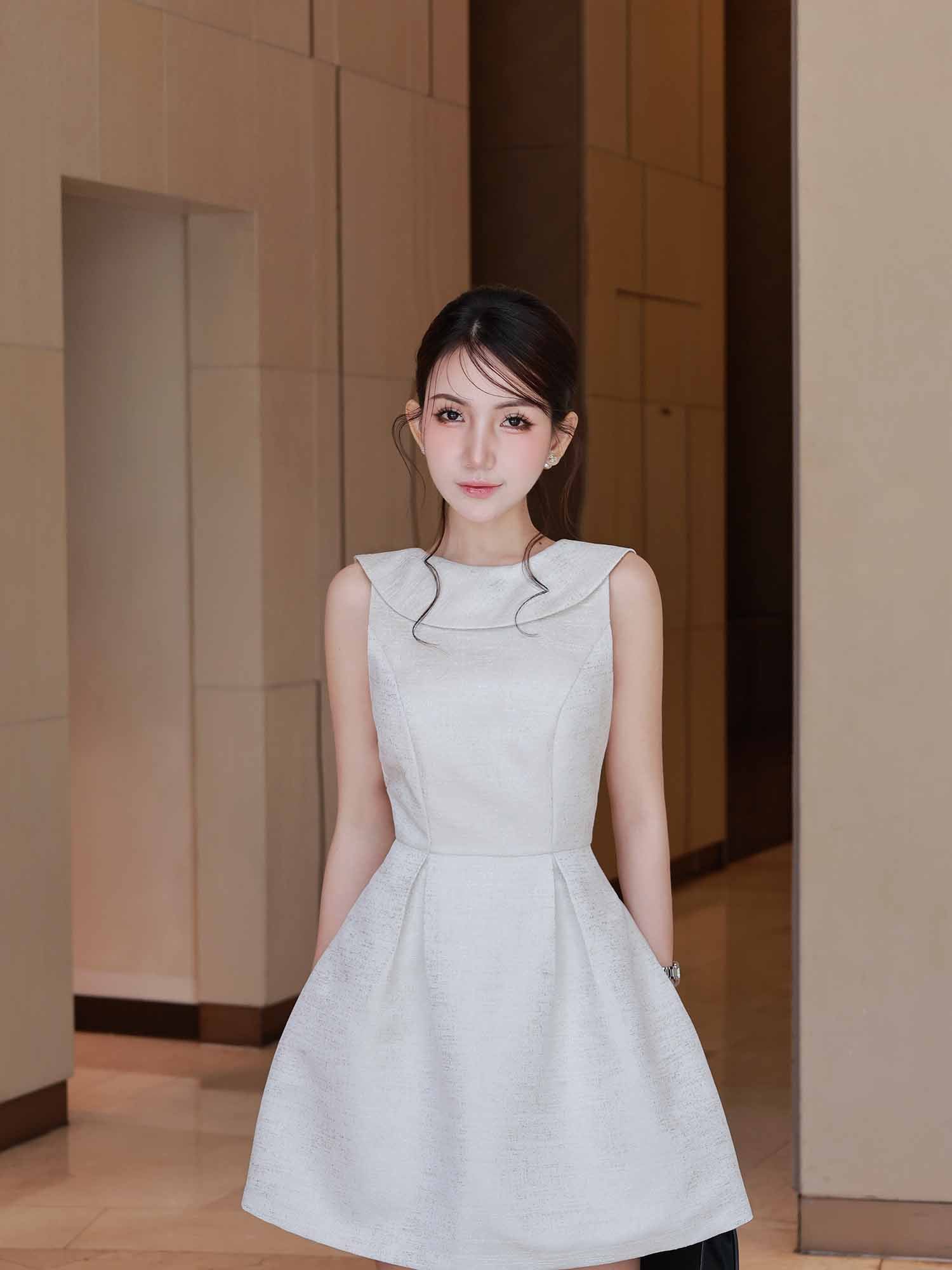 Đầm mini Tapta vân gỗ