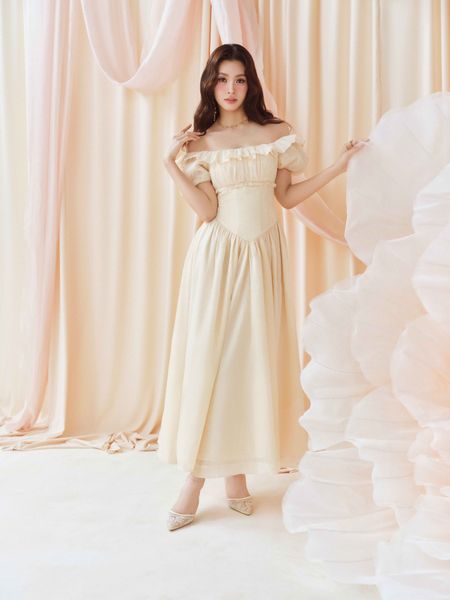  Đầm midi trễ vai phối bèo có tay 