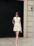  Đầm mini Linen cổ V phối nút dọc 