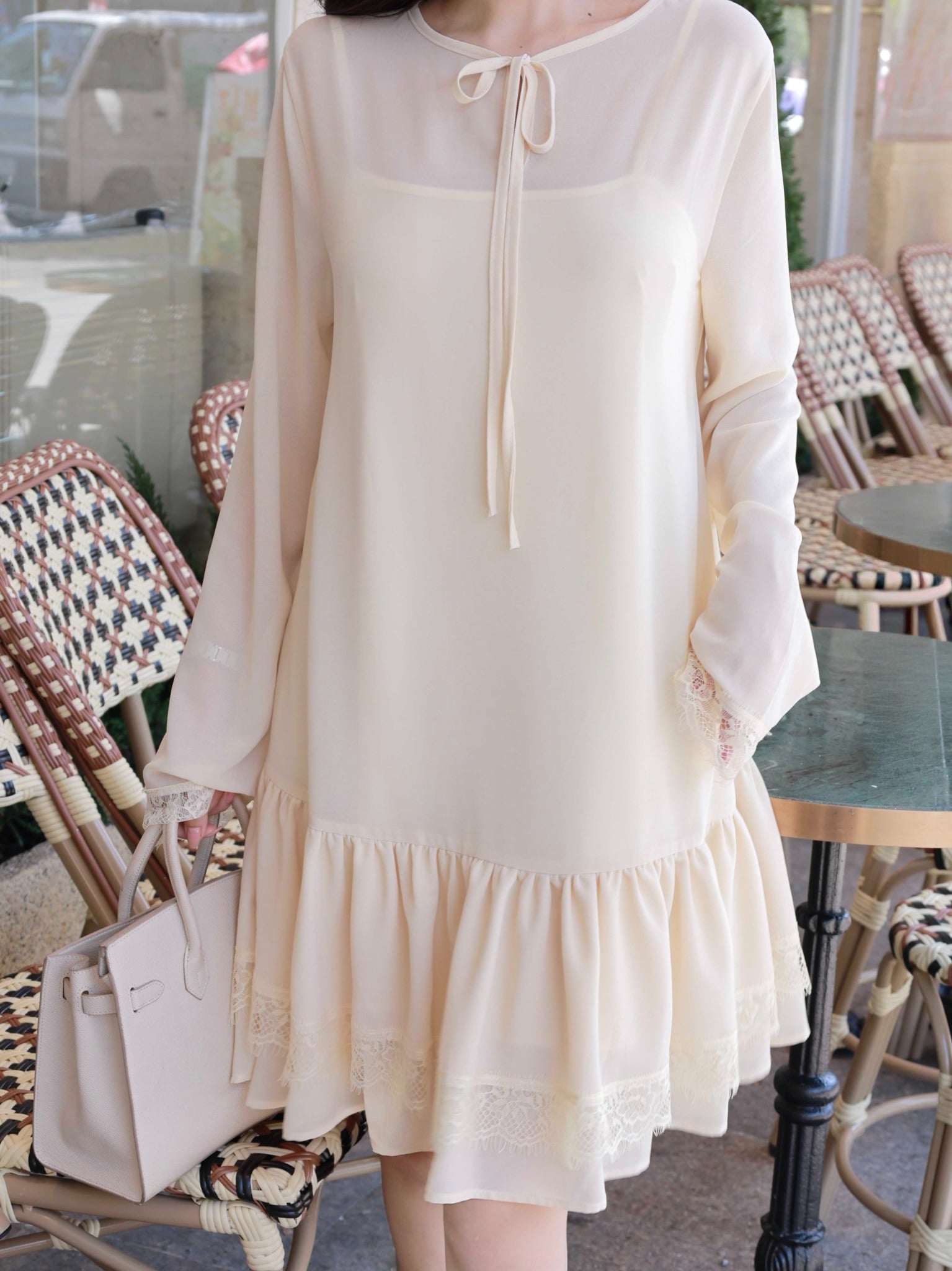 Đầm mini Chiffon tay dài