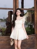  Đầm mini trễ vai nhún ngực phối bèo 