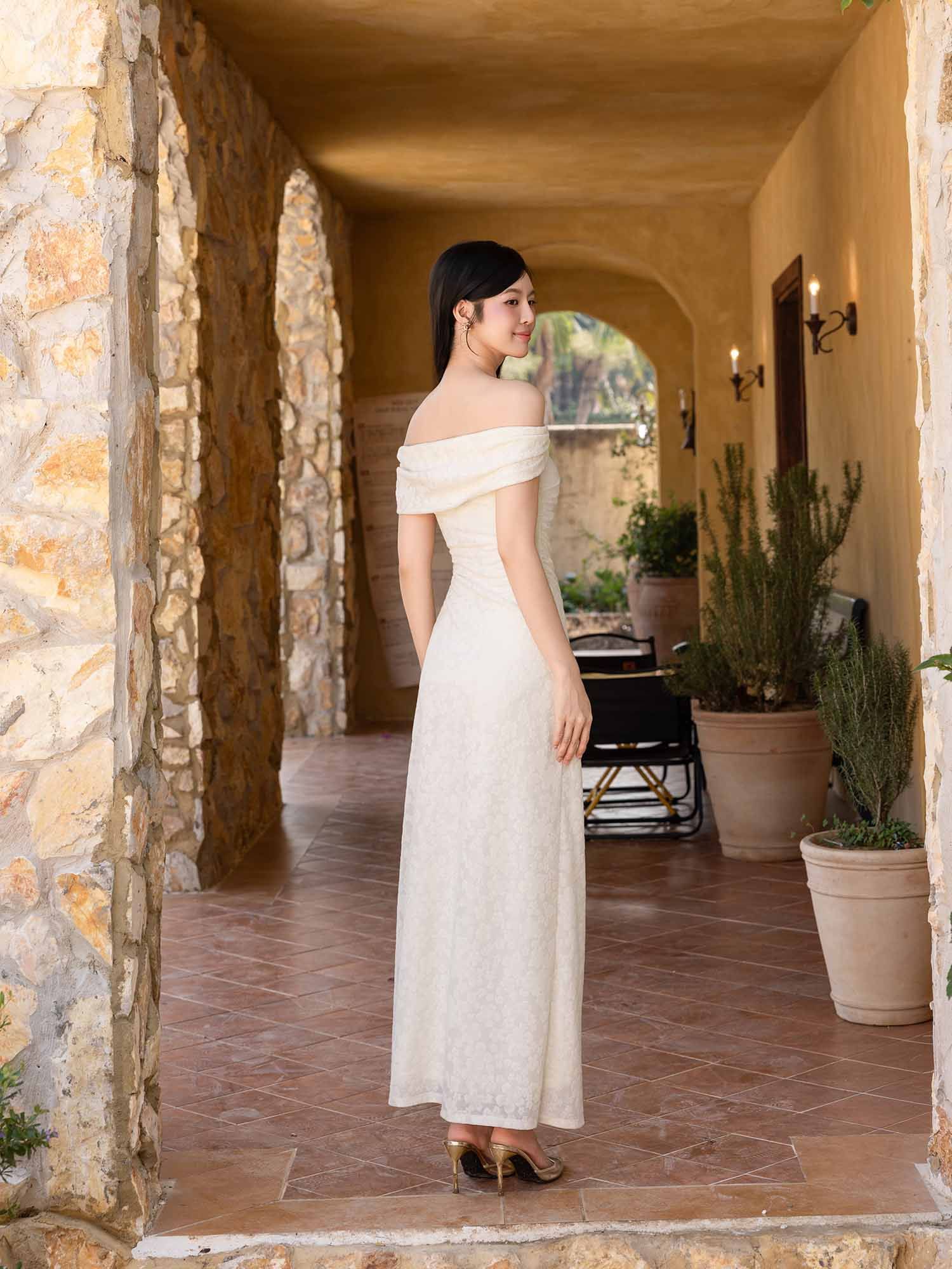  Đầm maxi thun hoa nổi nhún eo 