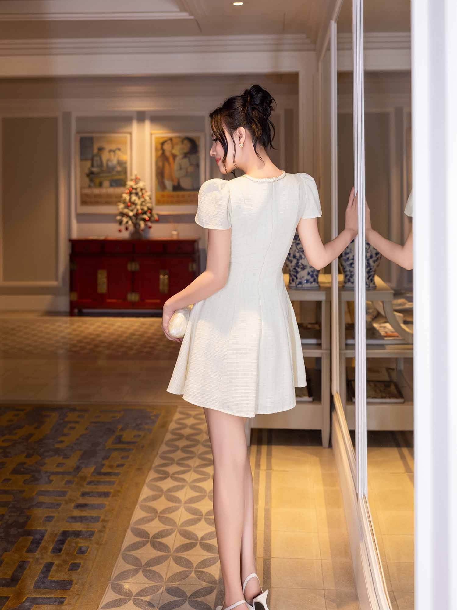  Đầm mini Tweed ngắn xoè 