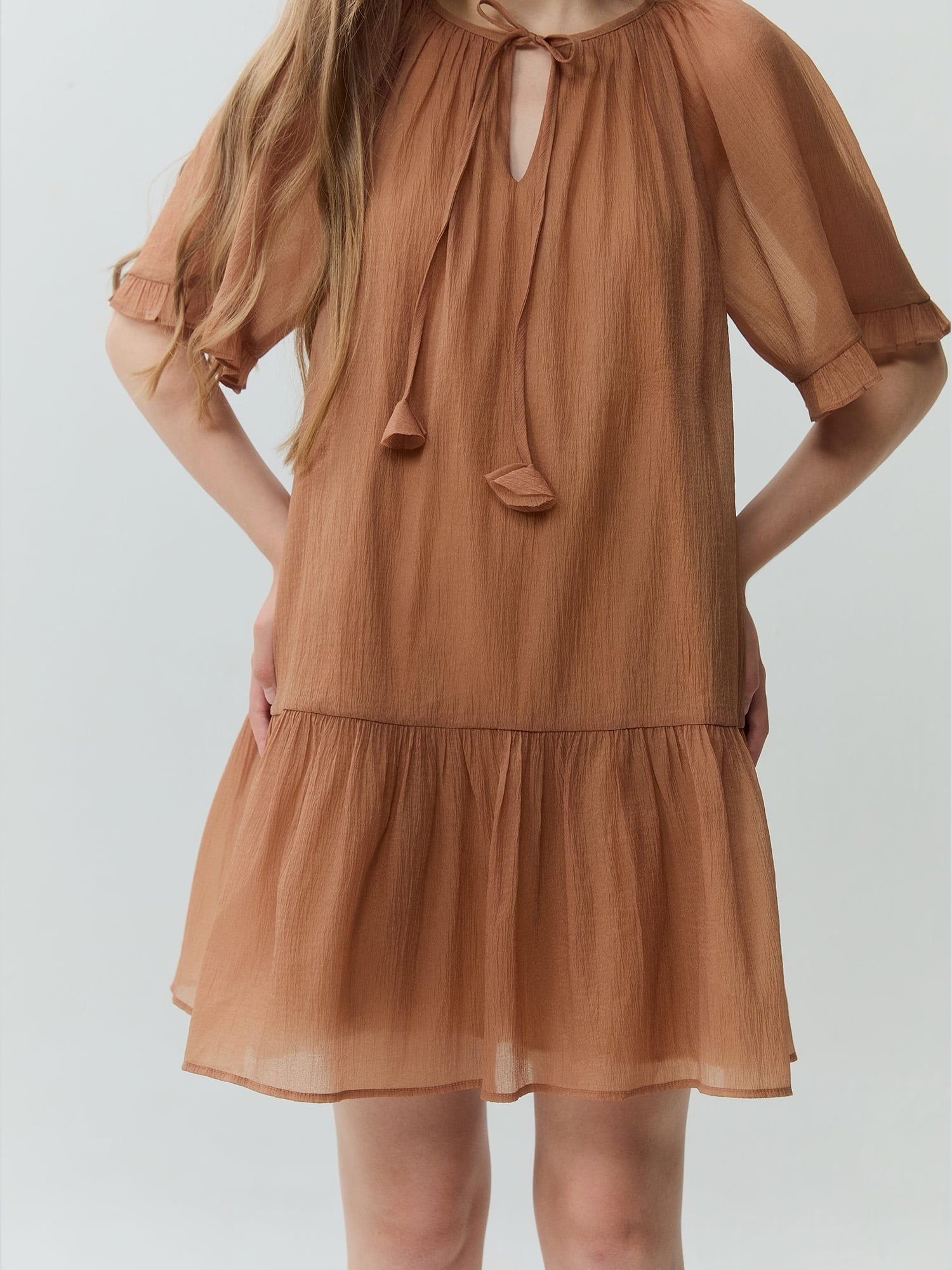  Đầm form rộng phối bèo thắt nơ 