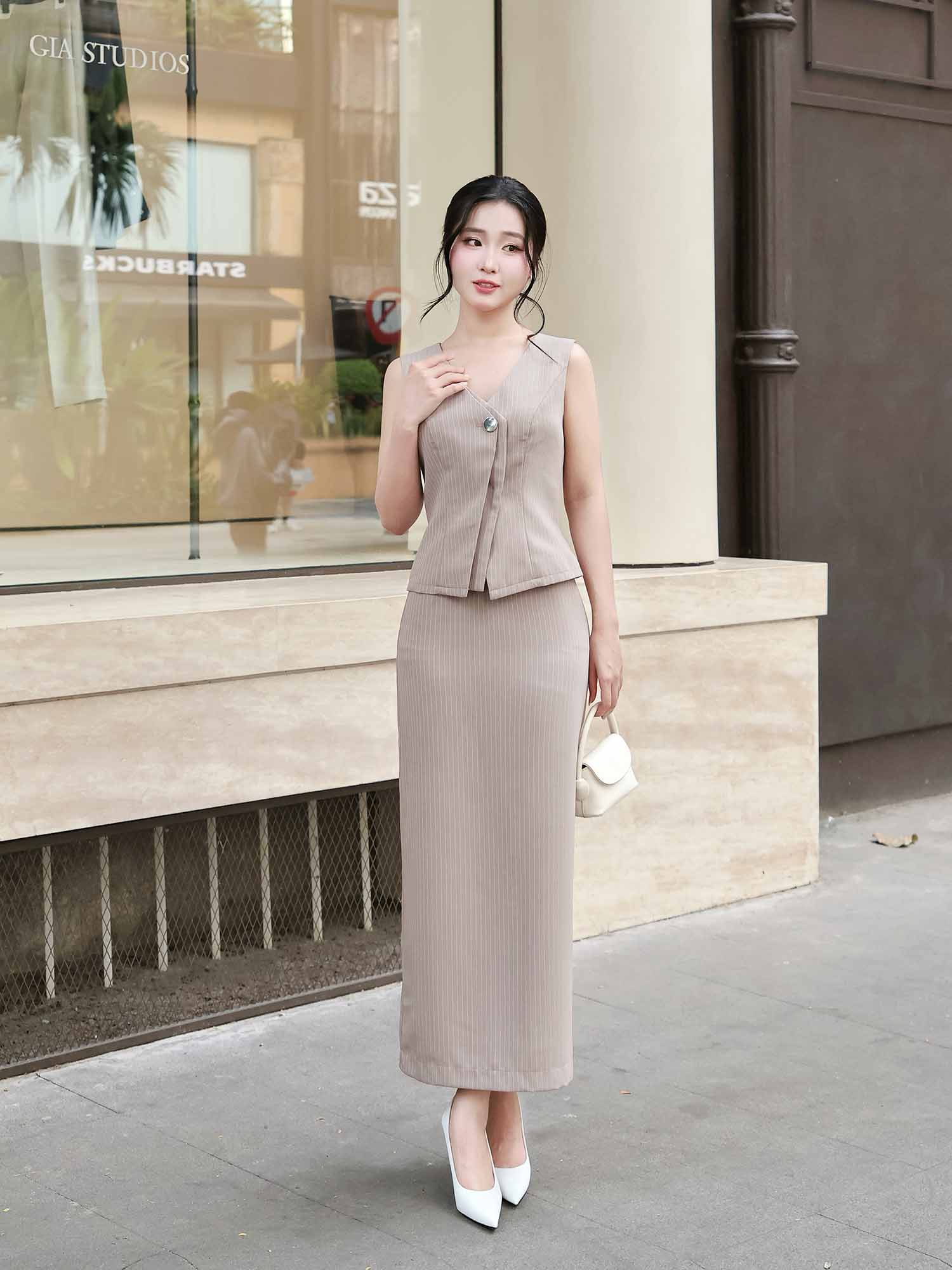 Áo gile bố sọc vạt chéo