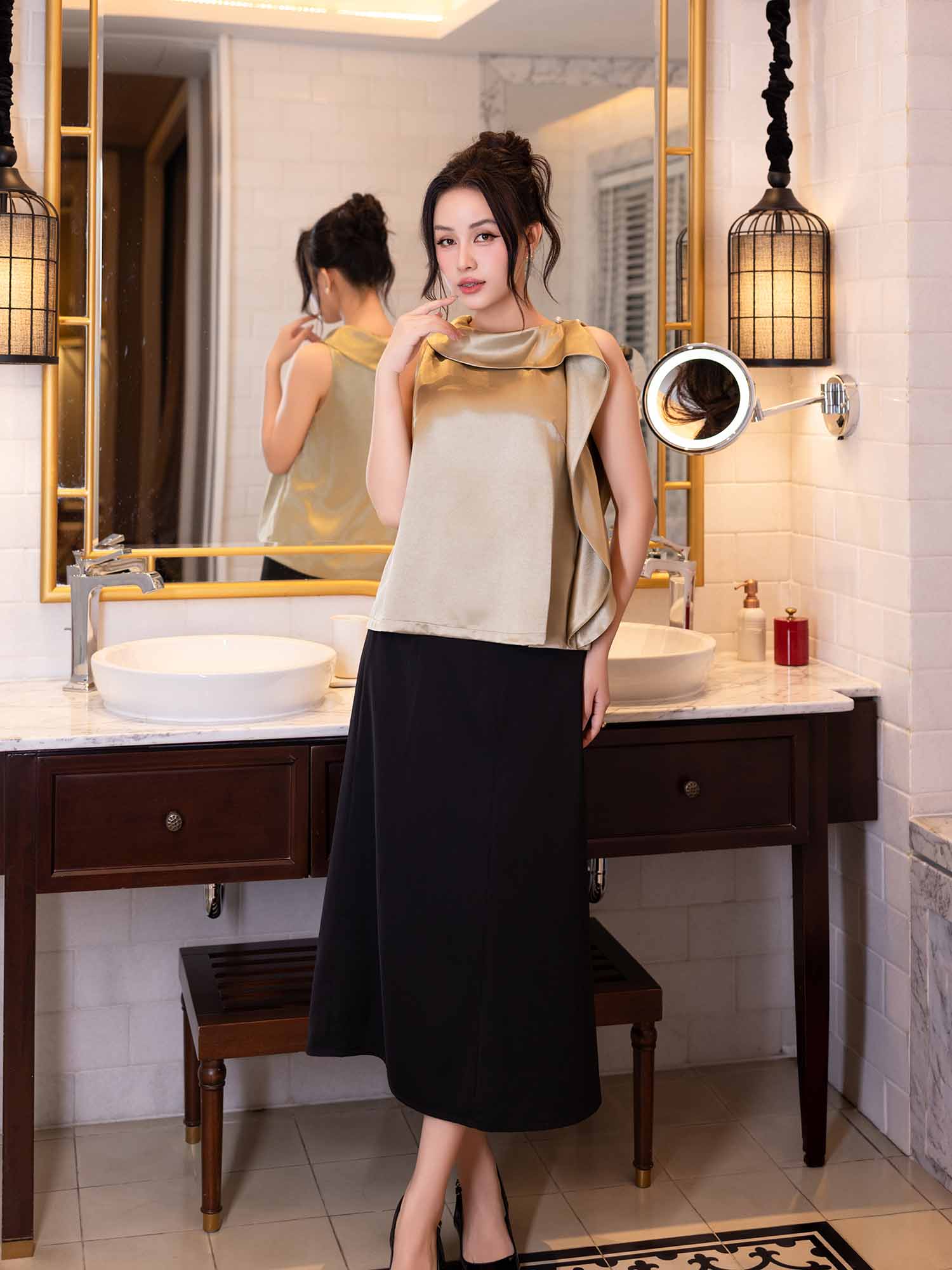 Áo kiểu lụa vạt cổ liền